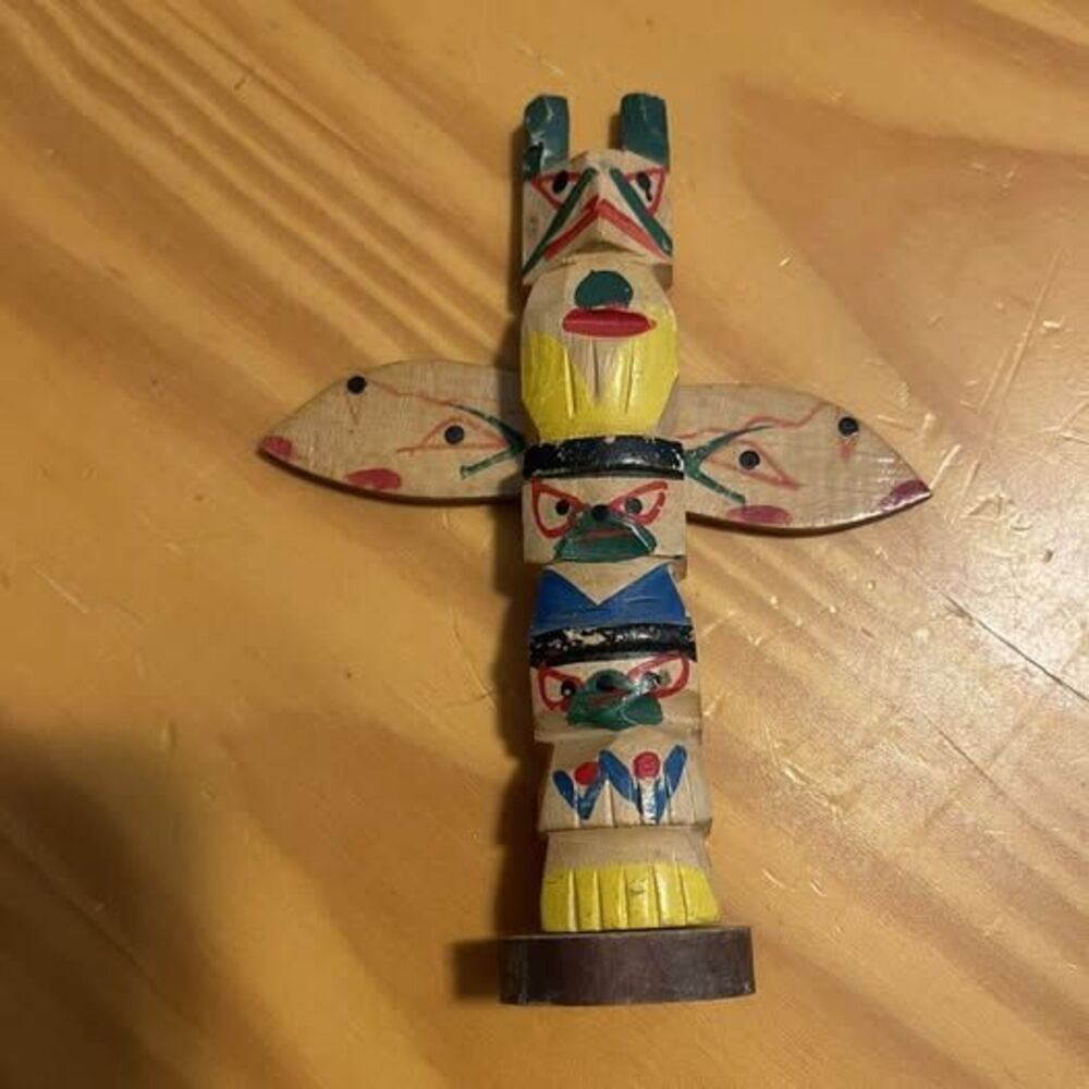 VTG Hand Painted Carved Shinnecock Wood Totem Pole Figurine Native American